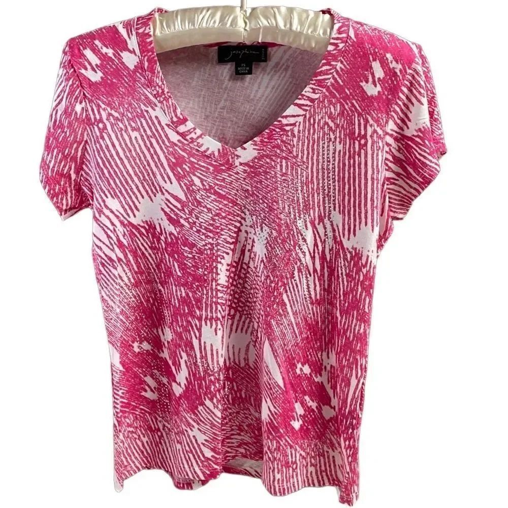 Josephine Sport Ladies Vneck Pullover Top, Size Petite Small, Pink and White